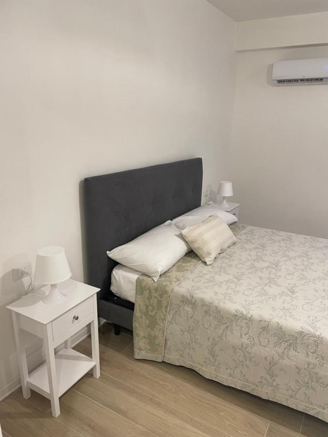 Suite Anita Deluxe نابولي المظهر الخارجي الصورة